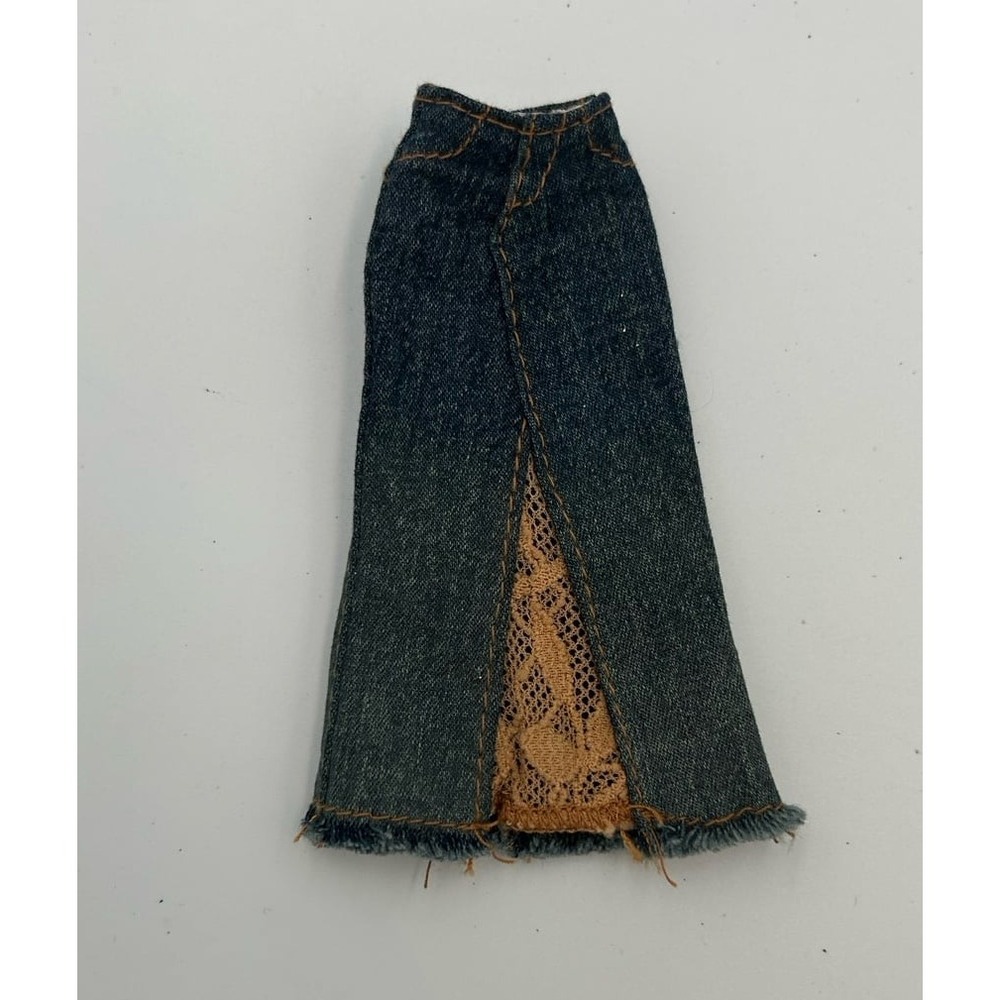 Bratz Express It Cloe Skirt
